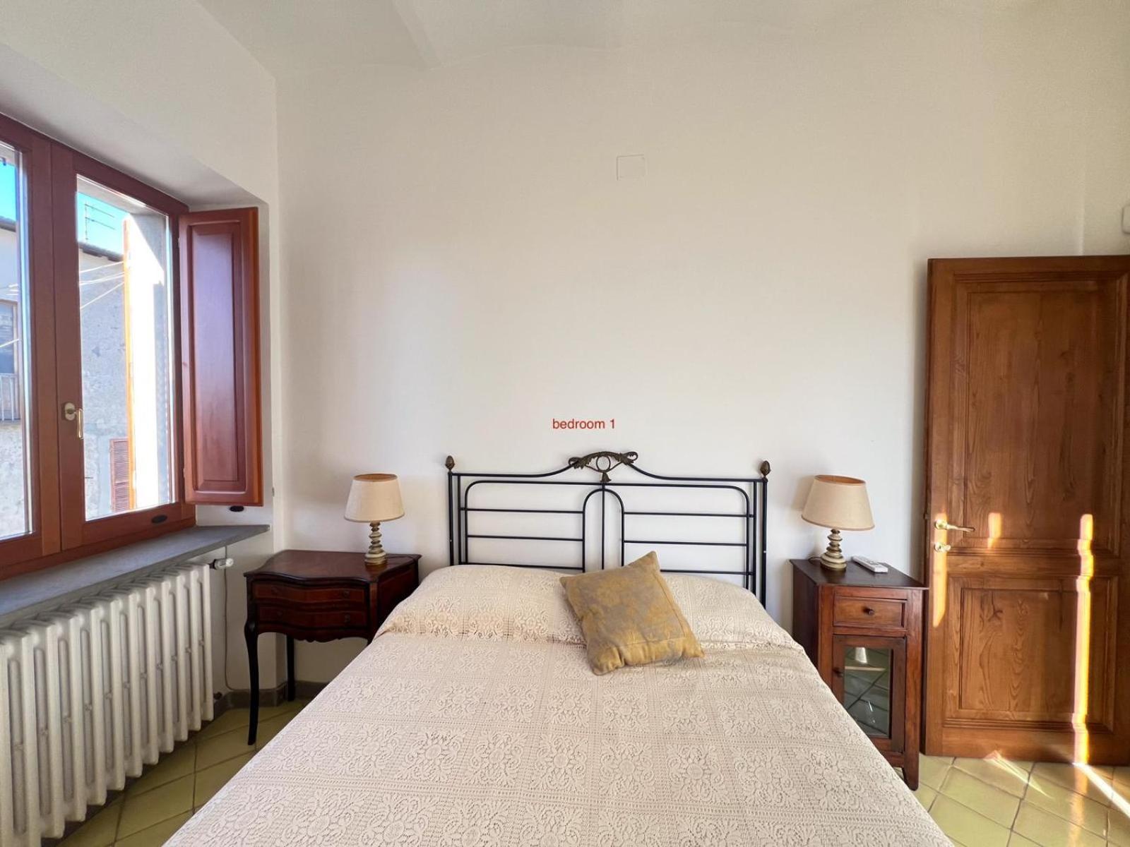 La Terrazza Di Andrea Lägenhet Bolsena Exteriör bild